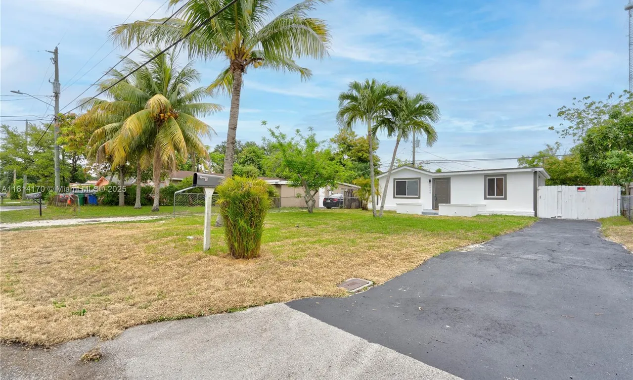 6044 SW 37th St, Miramar FL 33023