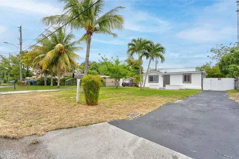6044 SW 37th St, Miramar FL 33023