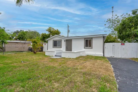 6044 SW 37th St, Miramar FL 33023