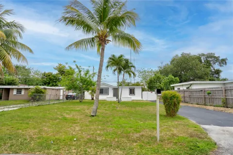 6044 SW 37th St, Miramar FL 33023