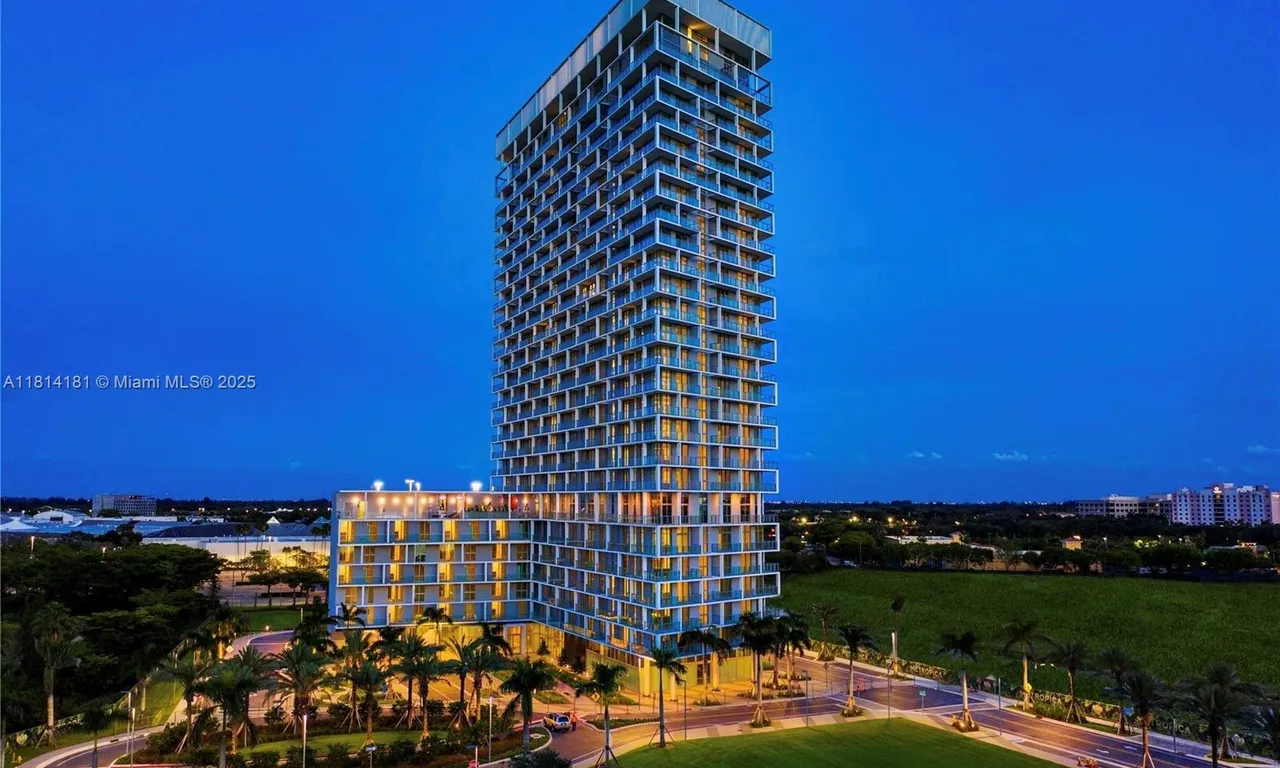 2000 Metropica Way # 1904, Sunrise FL 33323