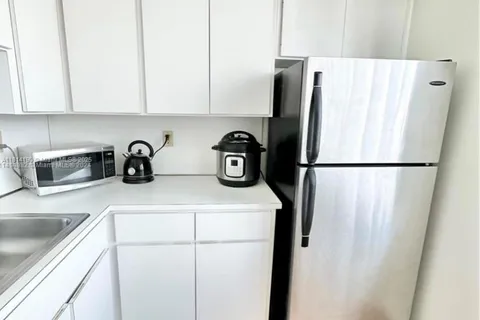 1051 Meridian Ave # 1F, Miami Beach FL 33139
