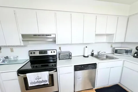 1051 Meridian Ave # 1F, Miami Beach FL 33139