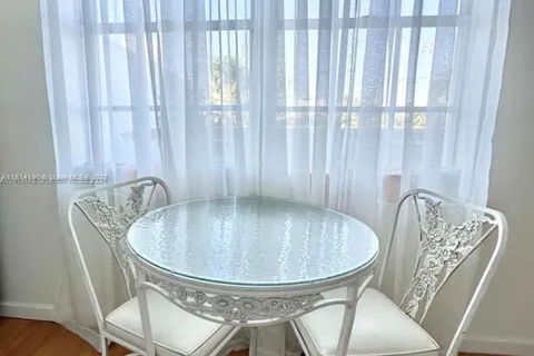 1051 Meridian Ave # 1F, Miami Beach FL 33139