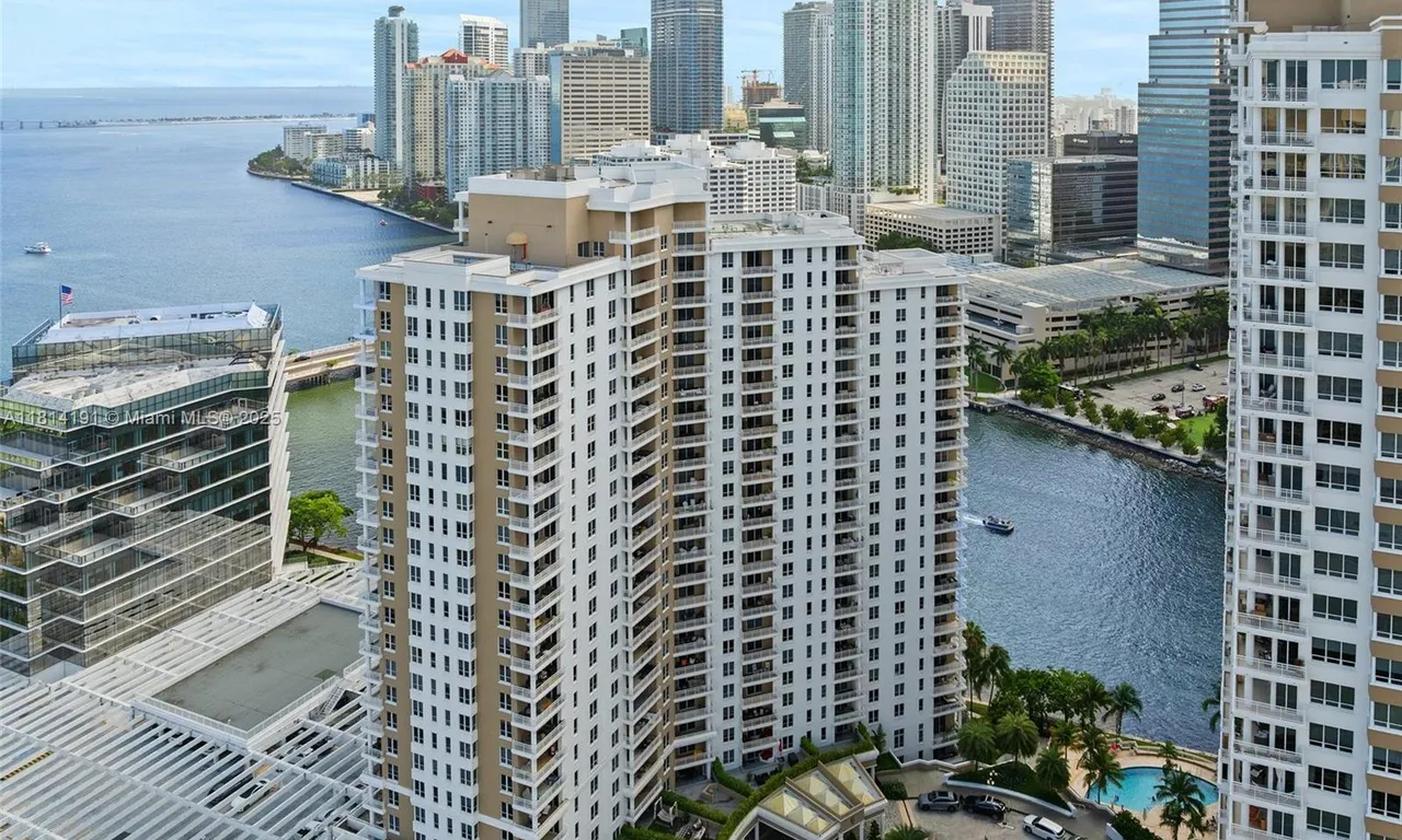 701 Brickell Key Blvd # 1605, Miami FL 33131