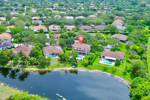 1560 NW 103rd Ter, Coral Springs FL 33071
