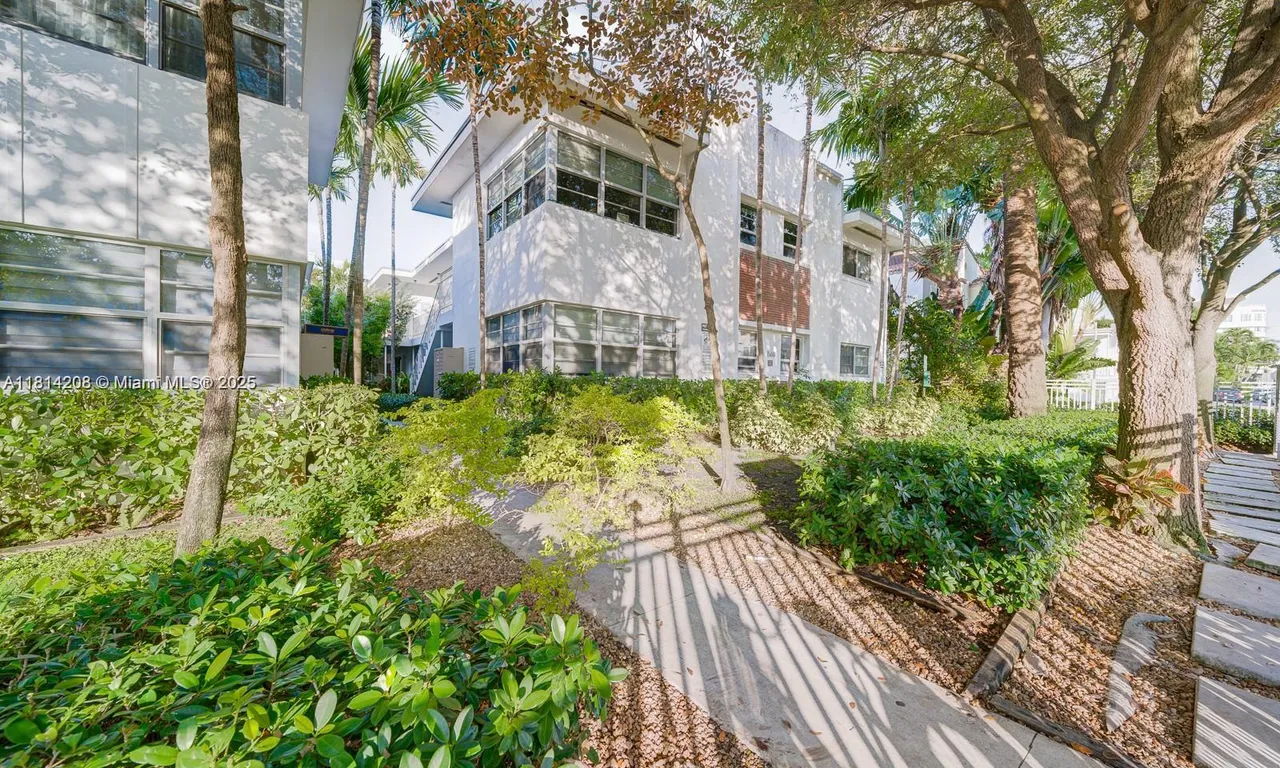 1568 Pennsylvania # 325, Miami Beach FL 33139