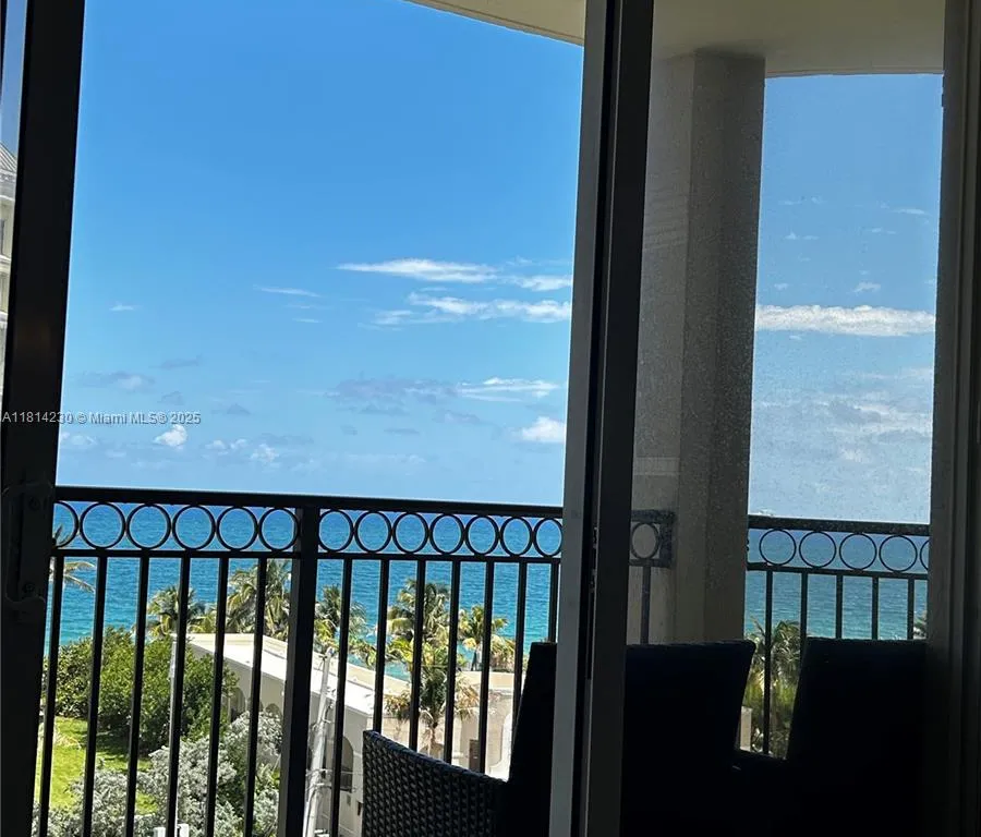 2001 N Ocean Blvd # 701, Fort Lauderdale FL 33305