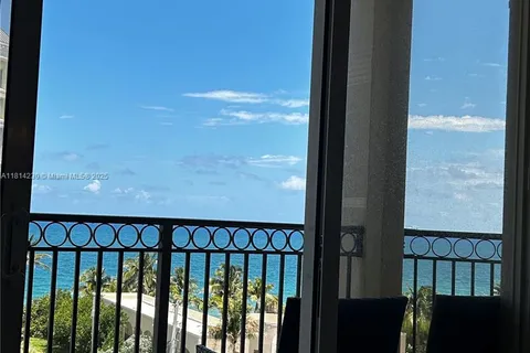 2001 N Ocean Blvd # 701, Fort Lauderdale FL 33305