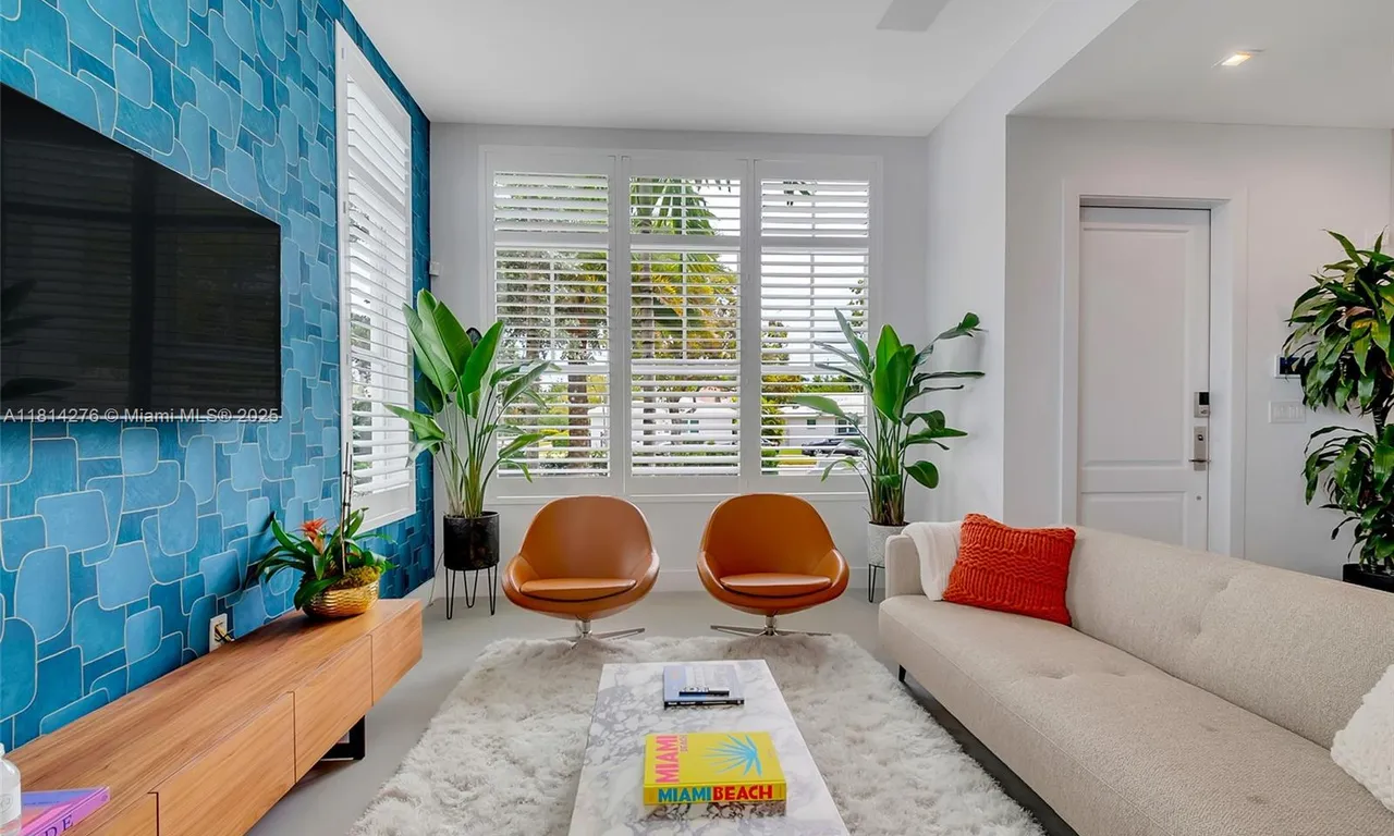 3404 Ponce De Leon Blvd # 3404, Coral Gables FL 33134