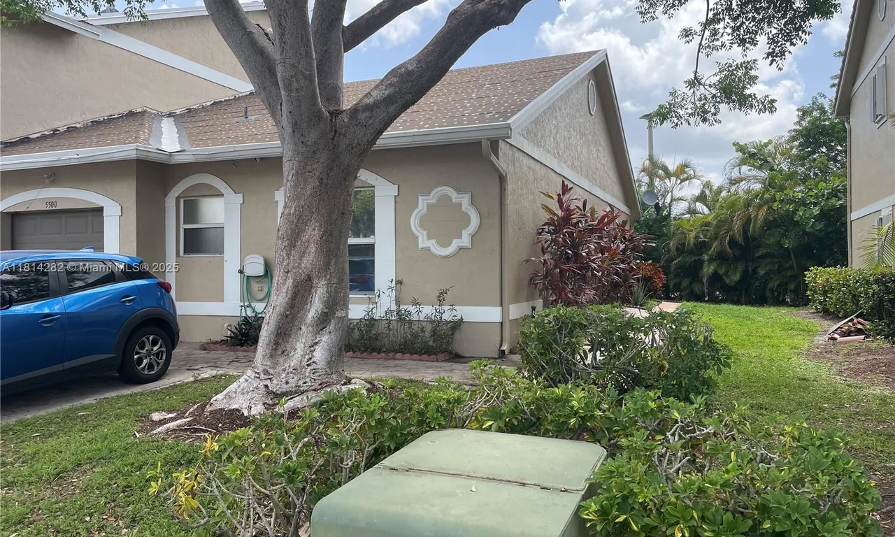 5500 NW 90th Ter, Sunrise FL 33351
