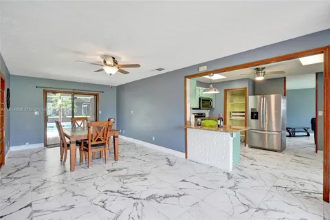 2398 SE Bordeaux Ct, Port St. Lucie FL 34952