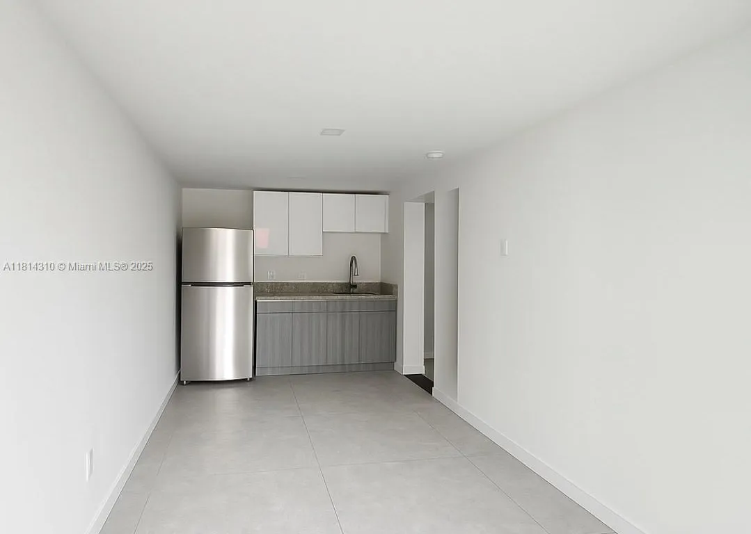 1601 NW 36th Ave # 3, Miami FL 33125