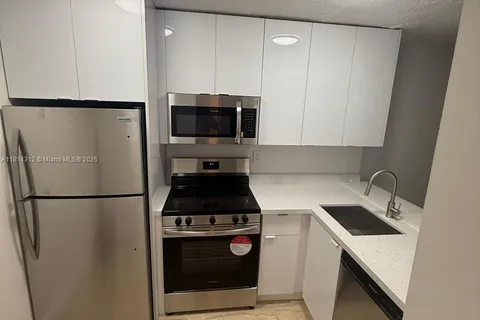496 NW 165th St Rd # 210, Miami FL 33169