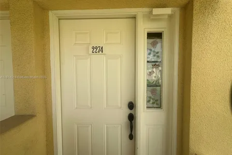 2274 SE 27th Dr # F, Homestead FL 33035