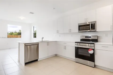 17872 SW 359th Ter, Homestead FL 33034