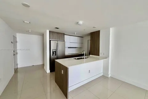 600 NE 27th St # 2704, Miami FL 33137