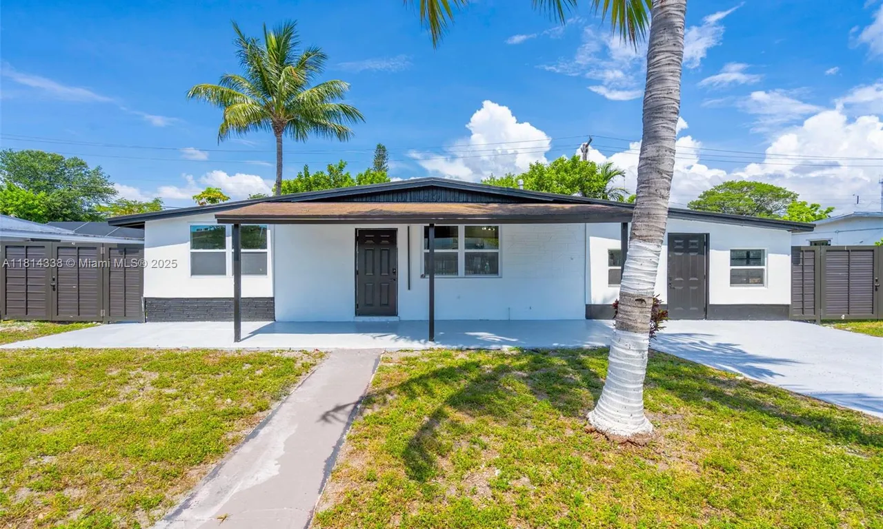 19330 NE 2nd Ave, Miami FL 33179