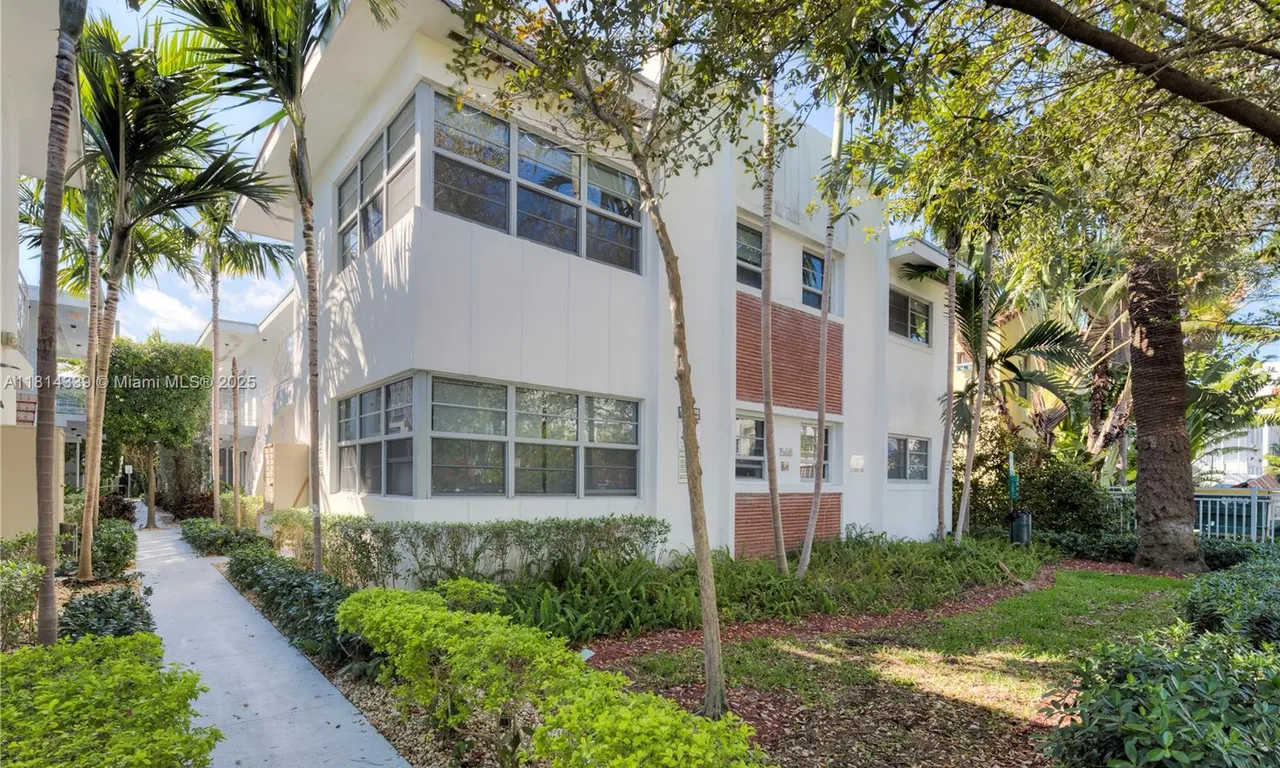 1568 Pennsylvania Ave # 320, Miami Beach FL 33139