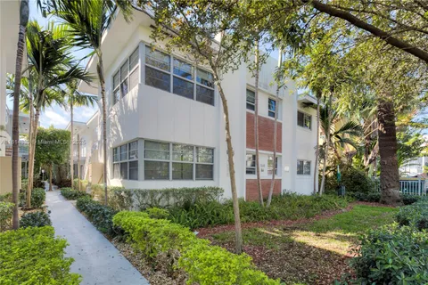 1568 Pennsylvania Ave # 320, Miami Beach FL 33139