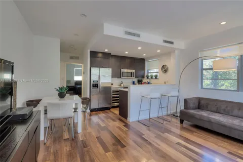1568 Pennsylvania Ave # 320, Miami Beach FL 33139
