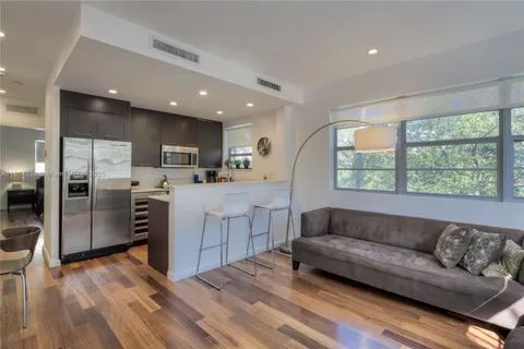 1568 Pennsylvania Ave # 320, Miami Beach FL 33139