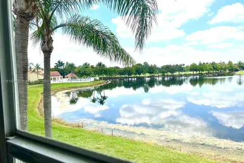 731 Vista Isles Dr # 1526, Sunrise FL 33325