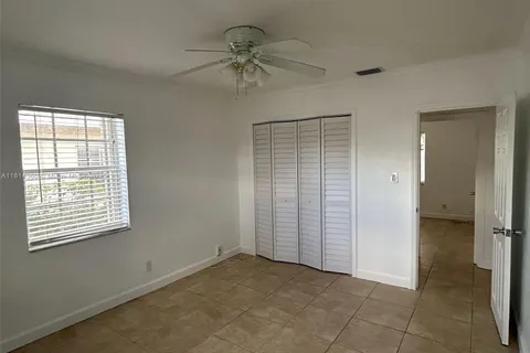8840 SW 38th St # 8840, Miami FL 33165