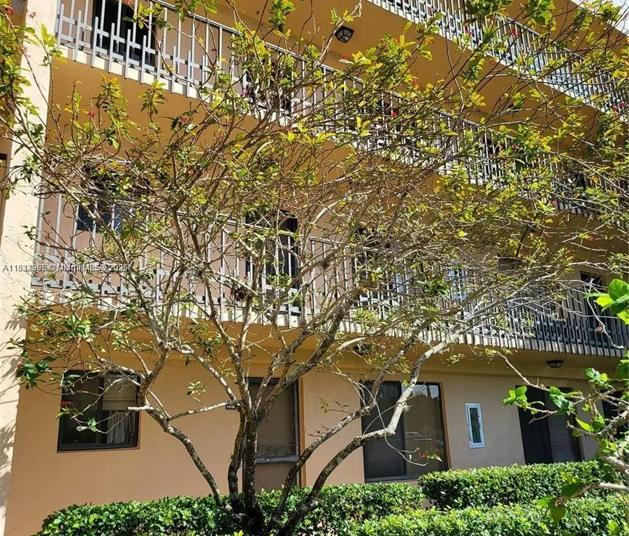 4820 W Lucerne Lakes Blvd W # 305, Lake Worth FL 33467