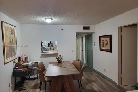 4820 W Lucerne Lakes Blvd W # 305, Lake Worth FL 33467