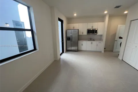 11751 SW 248th Ter Side, Homestead FL 33032