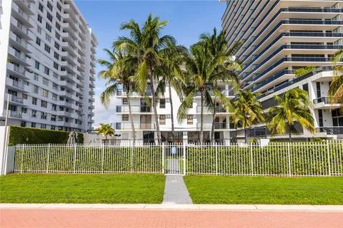 5845 Collins Ave # 501, Miami Beach FL 33140