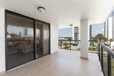 5845 Collins Ave # 501, Miami Beach FL 33140