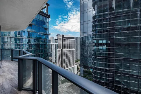 801 S Miami Ave # 3805, Miami FL 33130