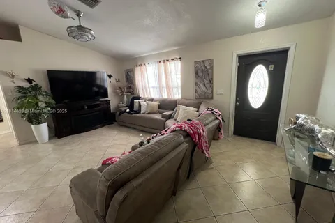 4426 SW SANTA BARBARA PL, Cape Coral FL 33914