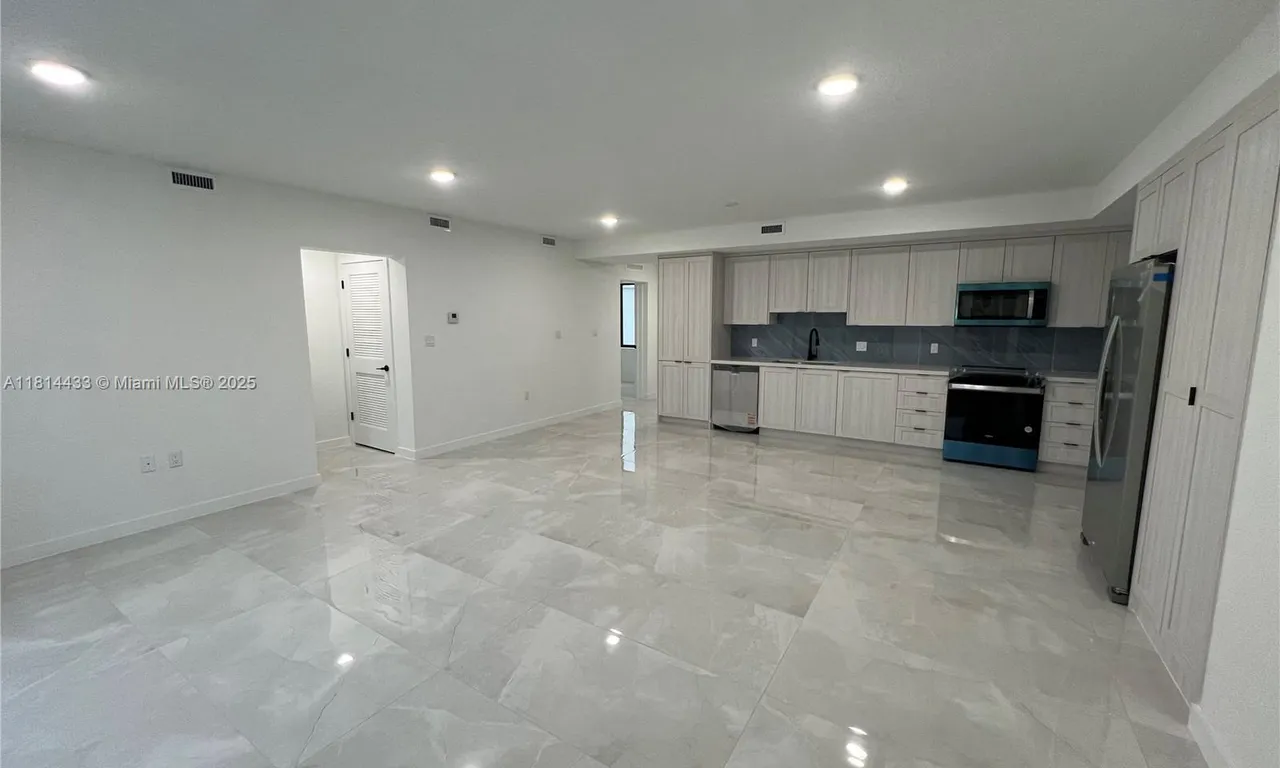 14617 SW 262nd St # 1, Homestead FL 33032