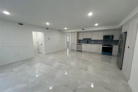 14617 SW 262nd St # 1, Homestead FL 33032