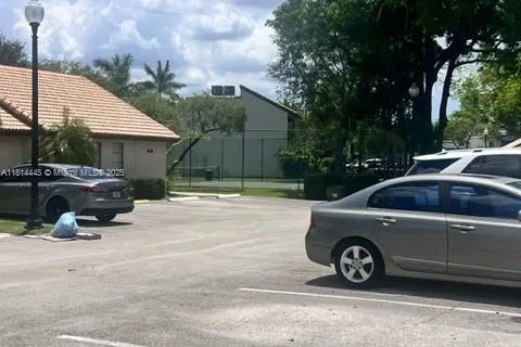 958 Mockingbird Ln # 511, Plantation FL 33324