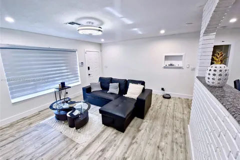 1720 SW 64th Ave, North Lauderdale FL 33068