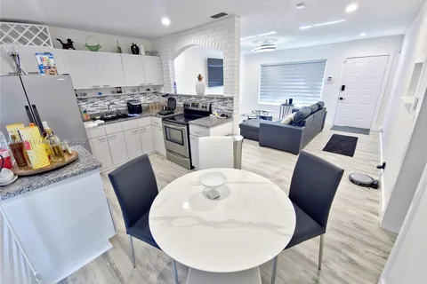 1720 SW 64th Ave, North Lauderdale FL 33068