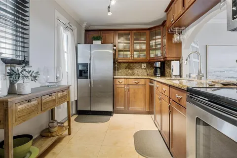 1609 N Riverside Dr # 406, Pompano Beach FL 33062