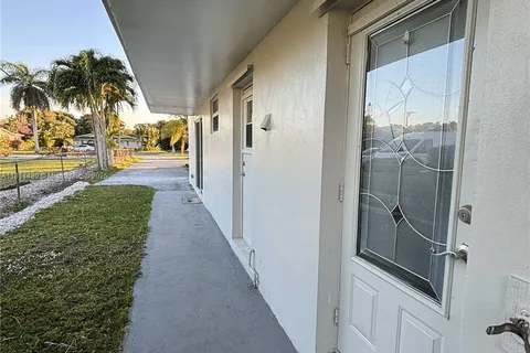 4071 SW 51st St # 2, Dania Beach FL 33314