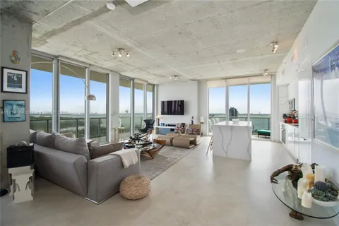 3470 E Coast Ave # H2201, Miami FL 33137