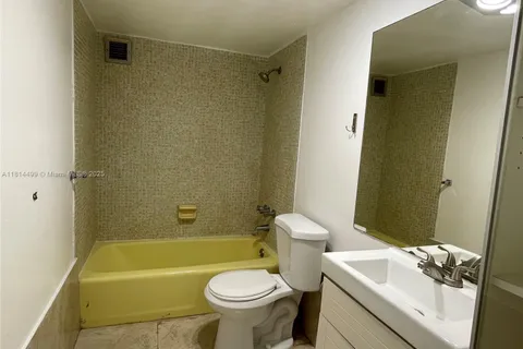 401 Ocean Dr # 219, Miami Beach FL 33139