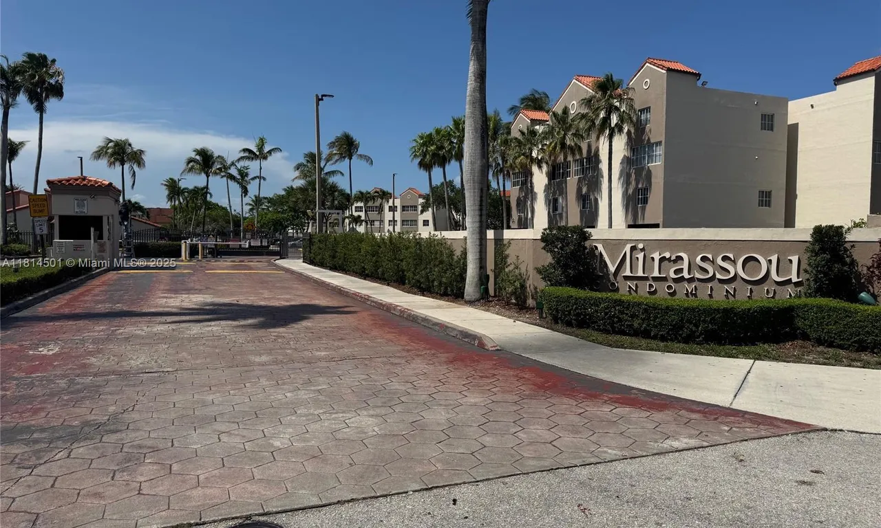 6195 NW 186th St # 303, Hialeah FL 33015