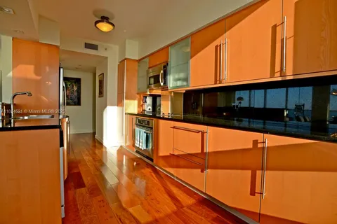 6365 Collins Ave # 3908, Miami Beach FL 33141