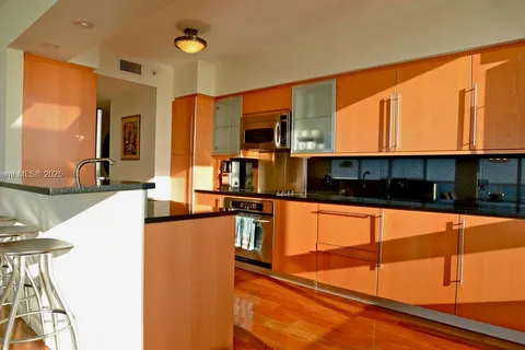 6365 Collins Ave # 3908, Miami Beach FL 33141