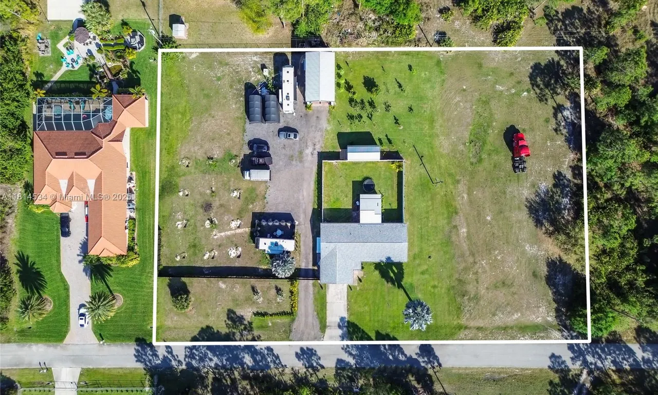 1006 Clayton AVE, Lehigh Acres FL 33972