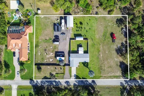 1006 Clayton AVE, Lehigh Acres FL 33972