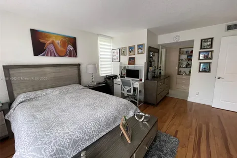 500 Oaks Ln # 112, Pompano Beach FL 33069